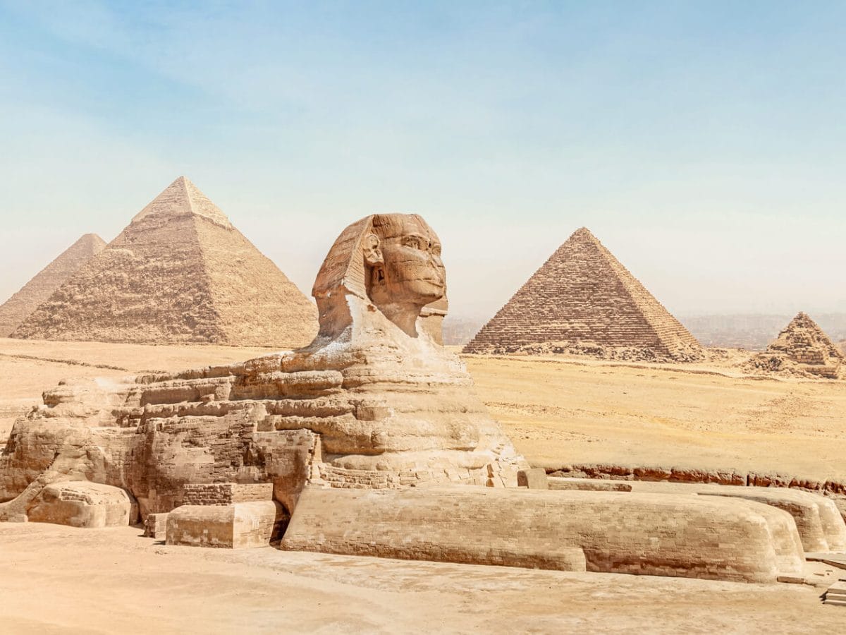 A wonderful picture of the Great Sphinx and the pyramids of Giza