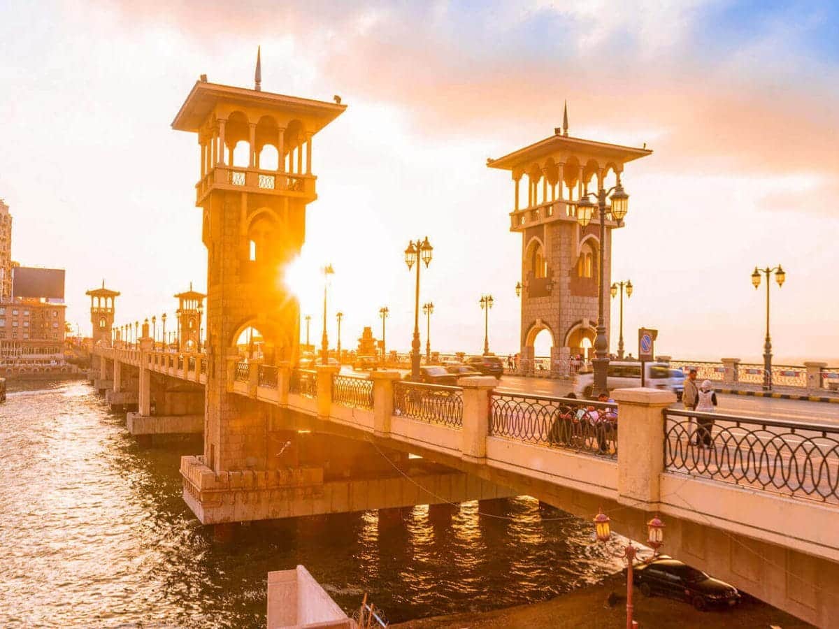 A wonderful picture of the Stanley Bridge in Alexandria at sunset