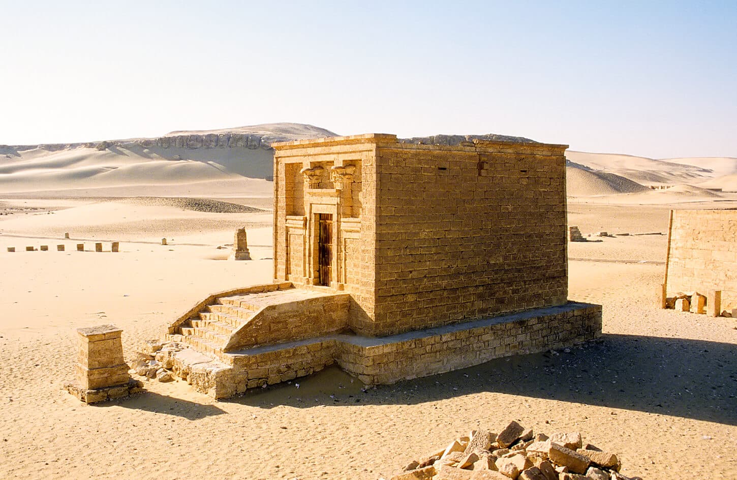 A wonderful shot of the Tuna al Jabal cemetery in Minya
