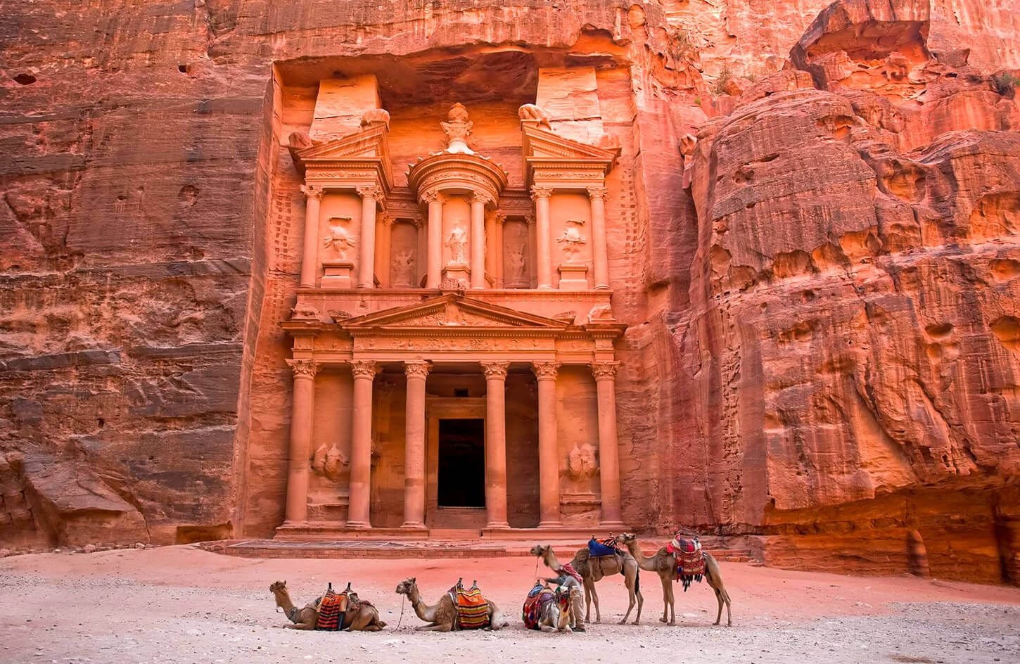 A wonderful shot of the wonderful Temple of Petra in Jordan