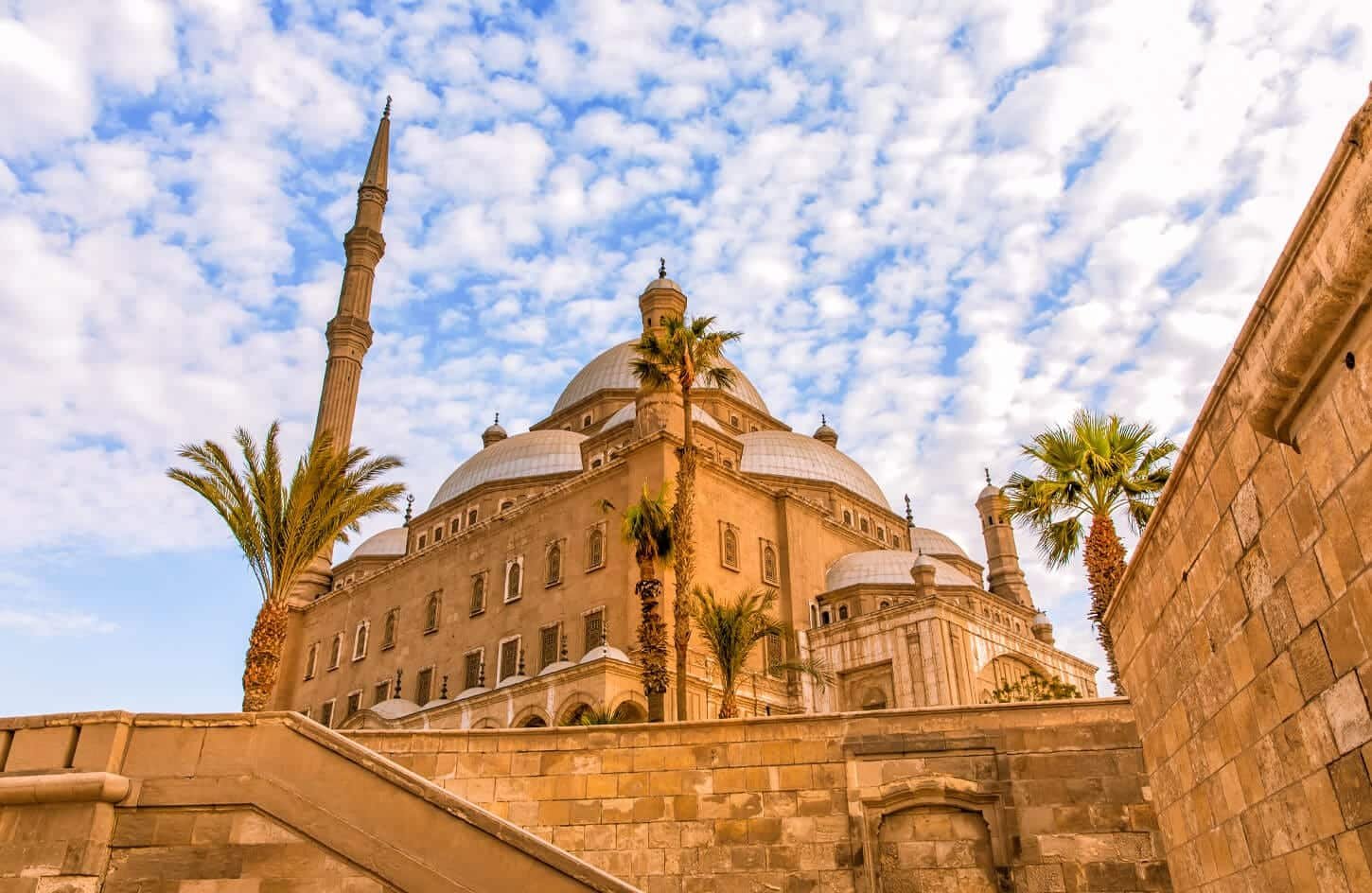 Muhammad Ali Al Abbasi Mosque with the walls of Saladin Citadel