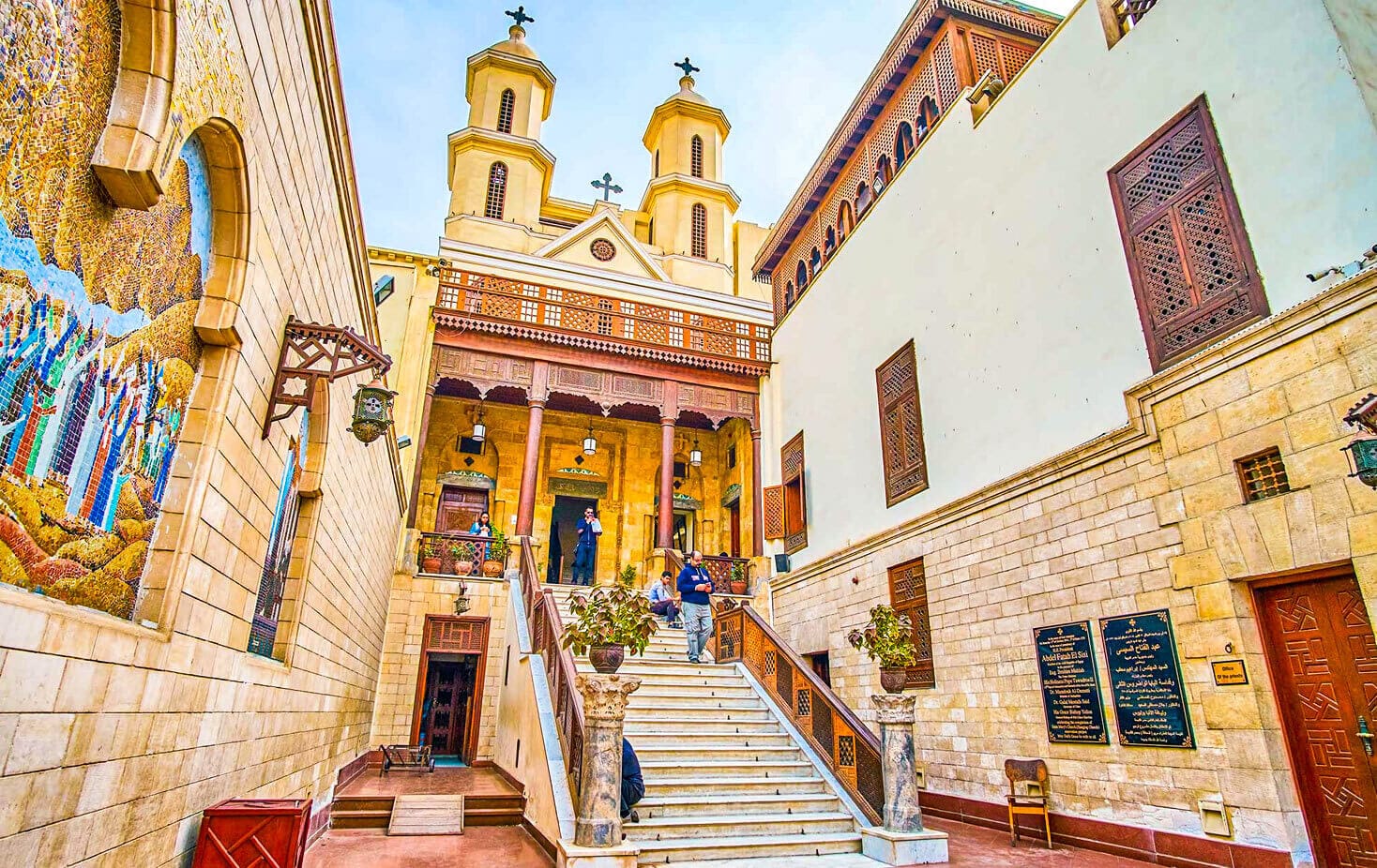 beautiful hanging church in old cairo
