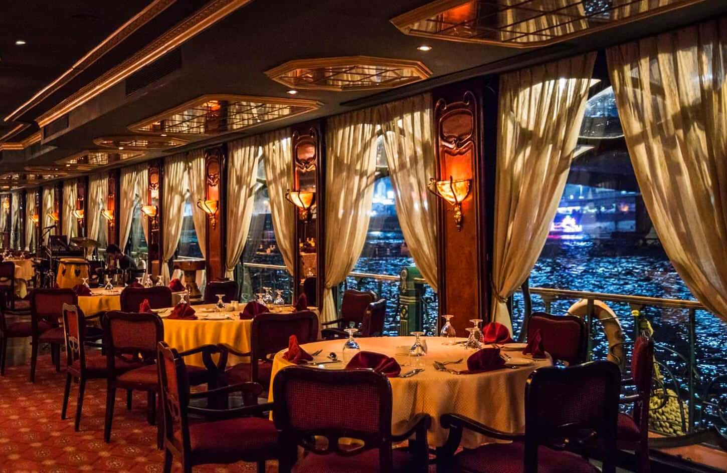great photo of a nile cruise during dinner