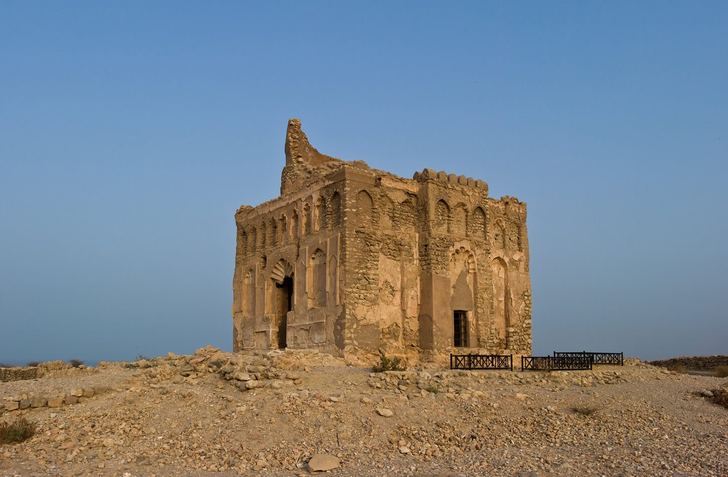 A wonderful photo of the tomb of Bibi Maryam in oman