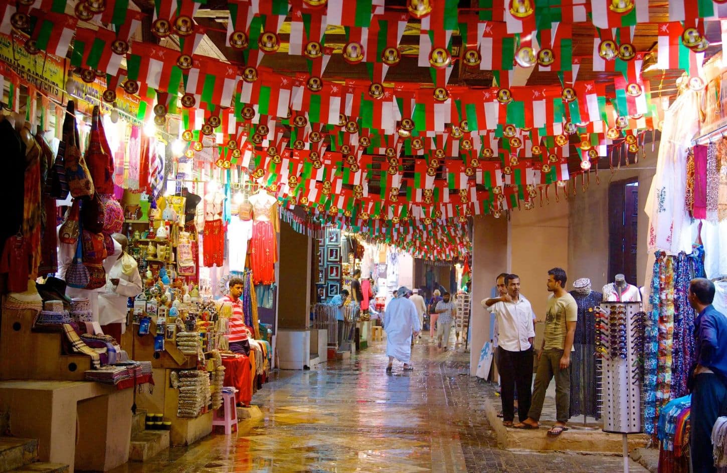 a wonderful photo of muttrah souk