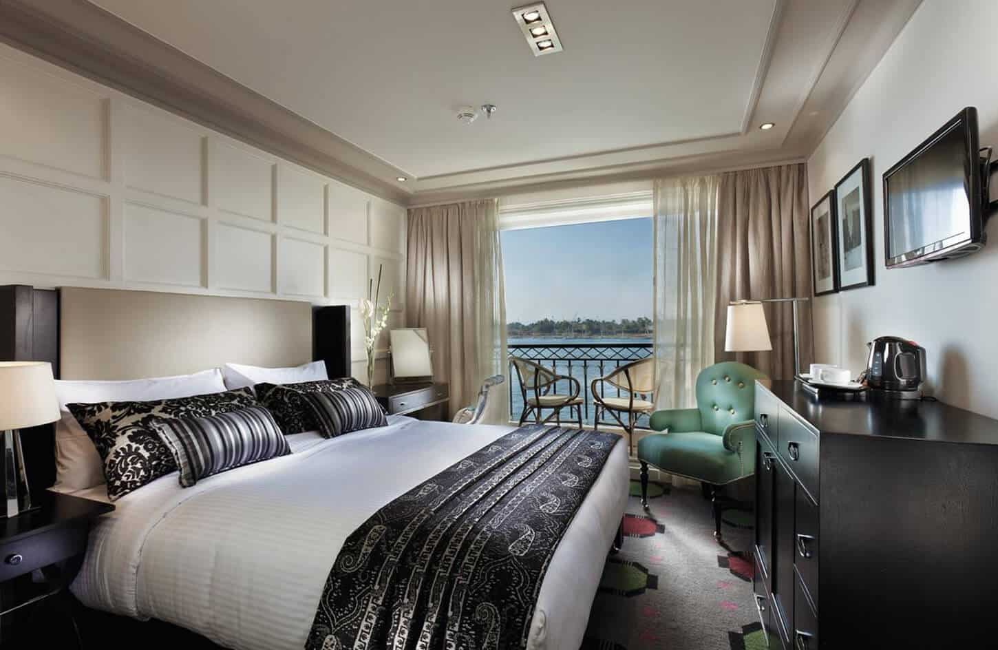 A great photo from inside the rooms of a Nile cruise in Mayfair